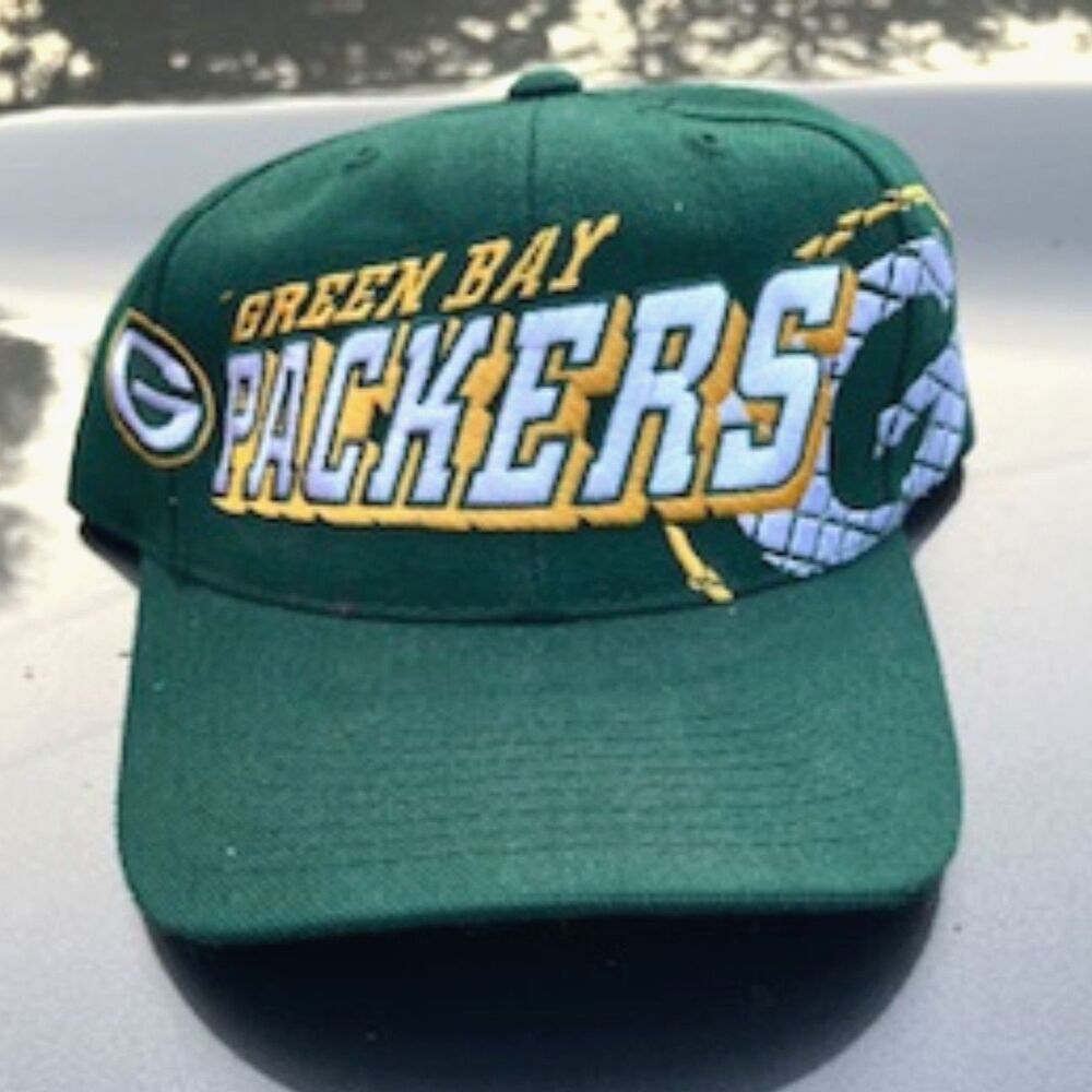 Raised Letters Adjustable Cap . Green Bay Packers . New w/o Tags